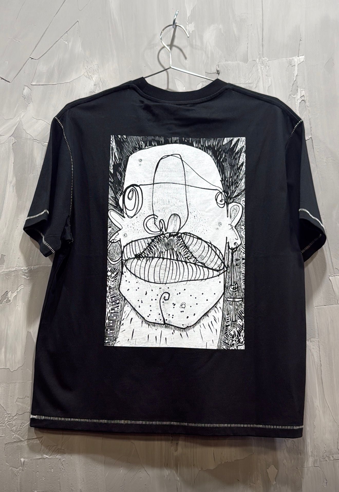 LOVERBOY HAMISH PRINT SS TEE BLACK