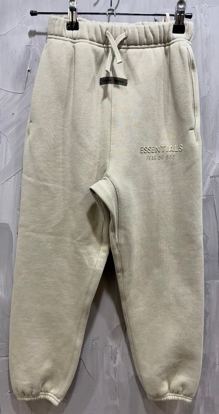 Fear of God Essentials Kids Abbey Stone Sweapants