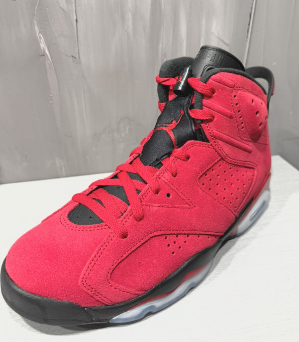 Jordan 6 toro bravo