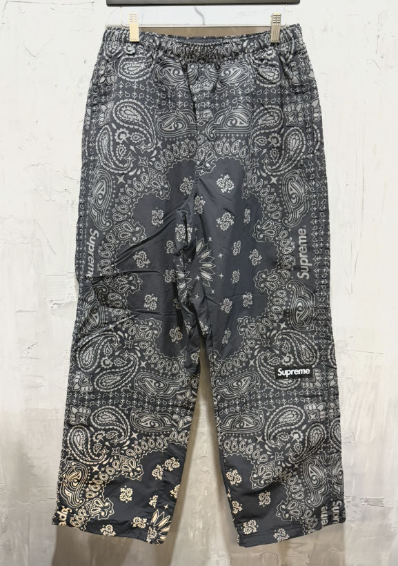 【M】Supreme Reflective Bandana Track Pant Supreme reflective bandana track pants black – Pat N Moon