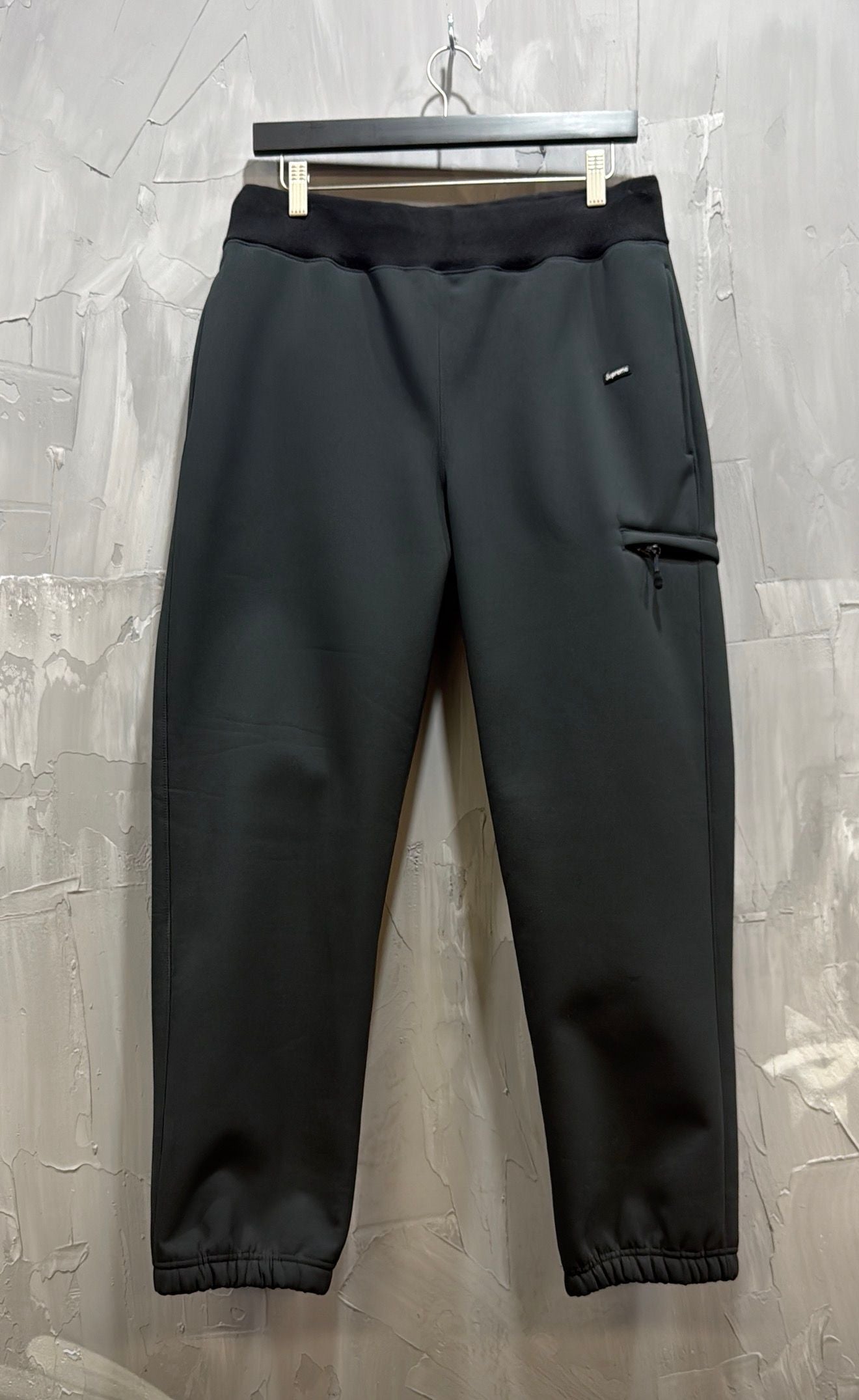 SUPREME WINDSTOPPER SNOW PANTS