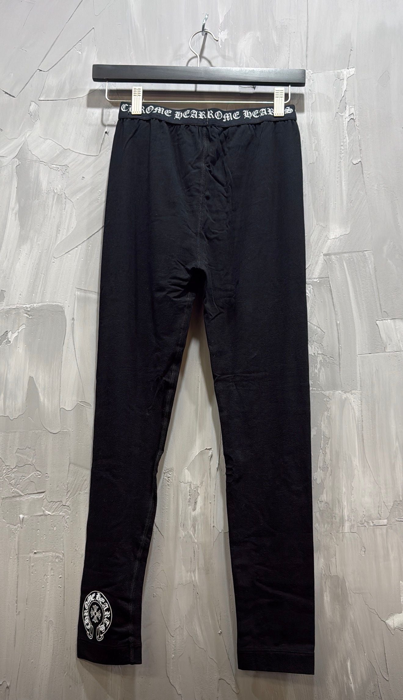 CHROME HEARTS HORSESHOE LOGO LEGGINGS