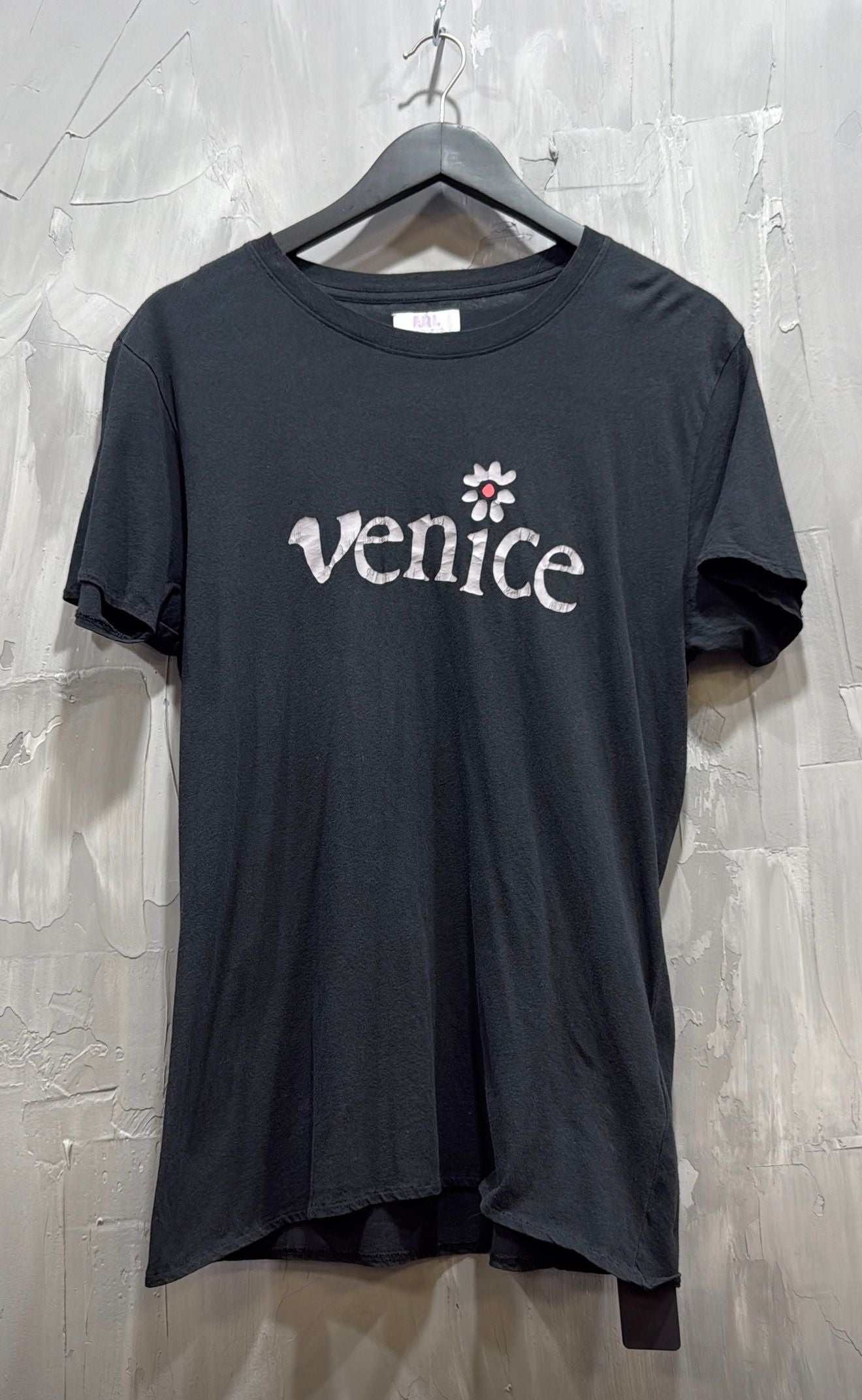 ERL VENICE TEE BLACK