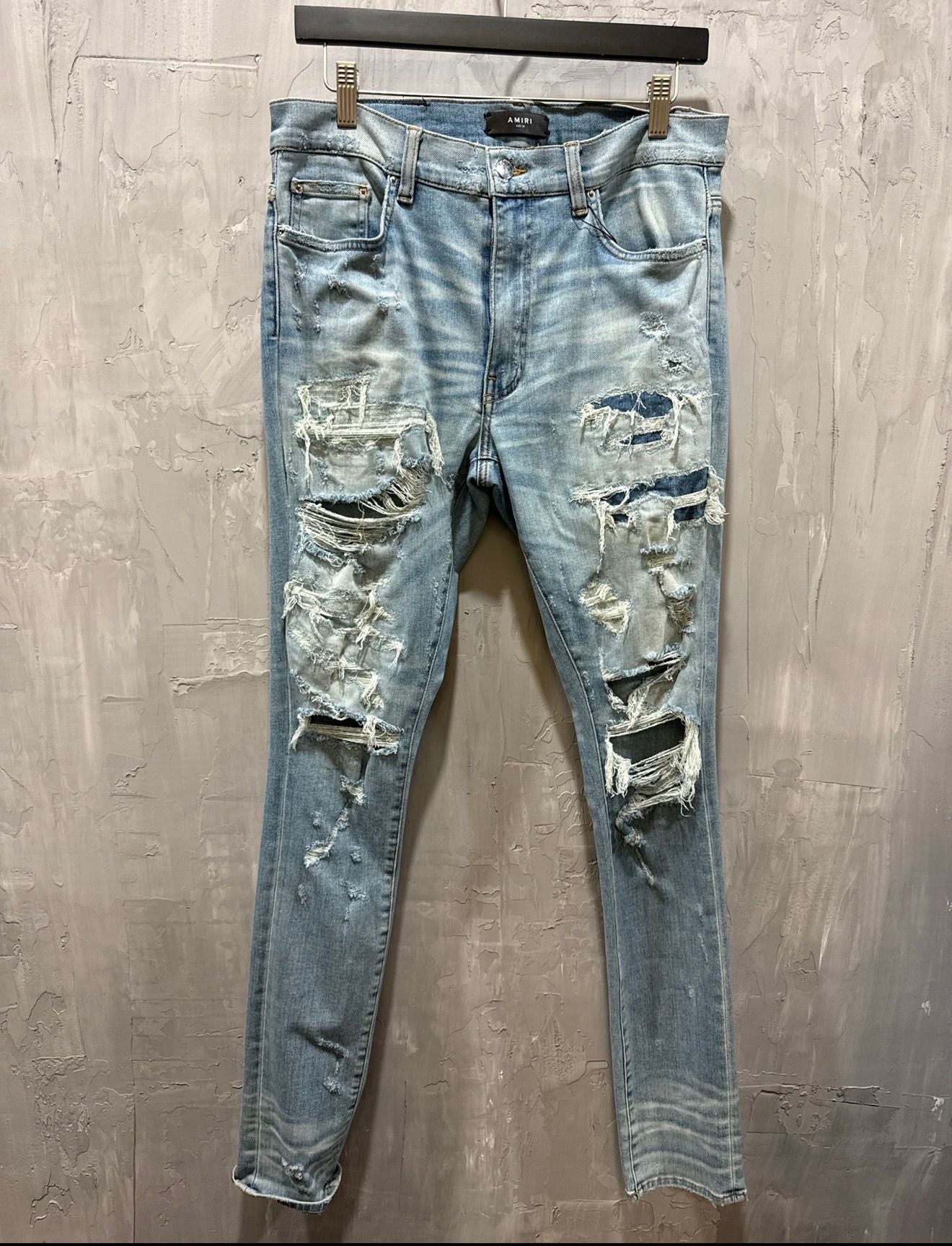 Distressed destroy skinny denim
