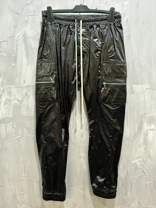 Mastodon Cargo Black