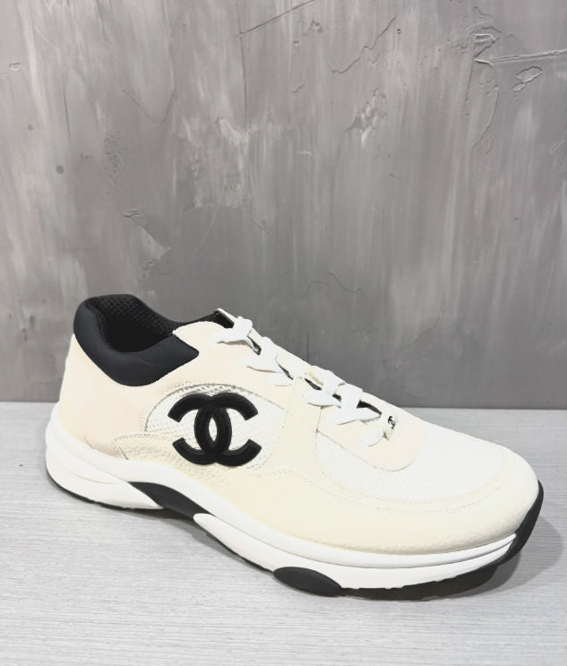 Chanel CC trainer white/black