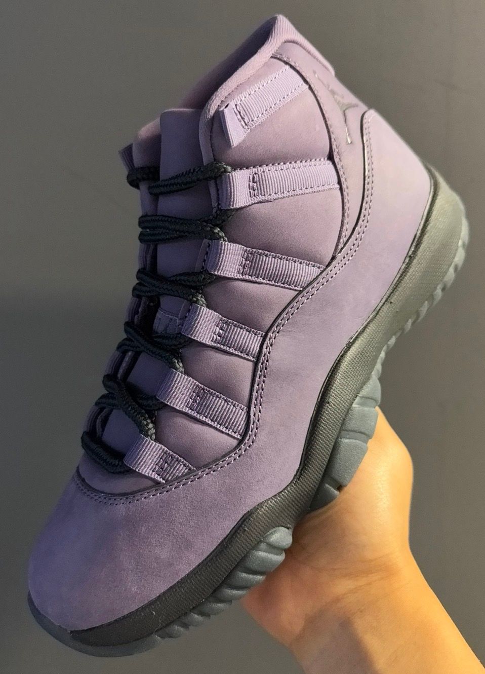 Jordan 11 Retro Mojave