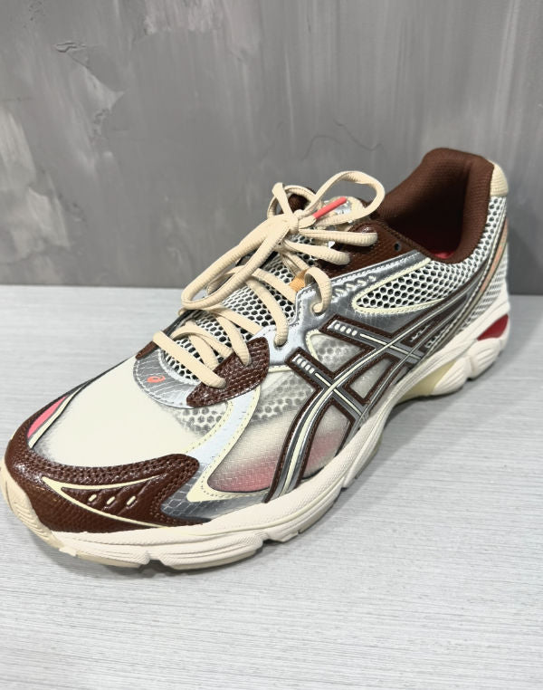 ASICS group 2160 above the clouds chocolate brown
