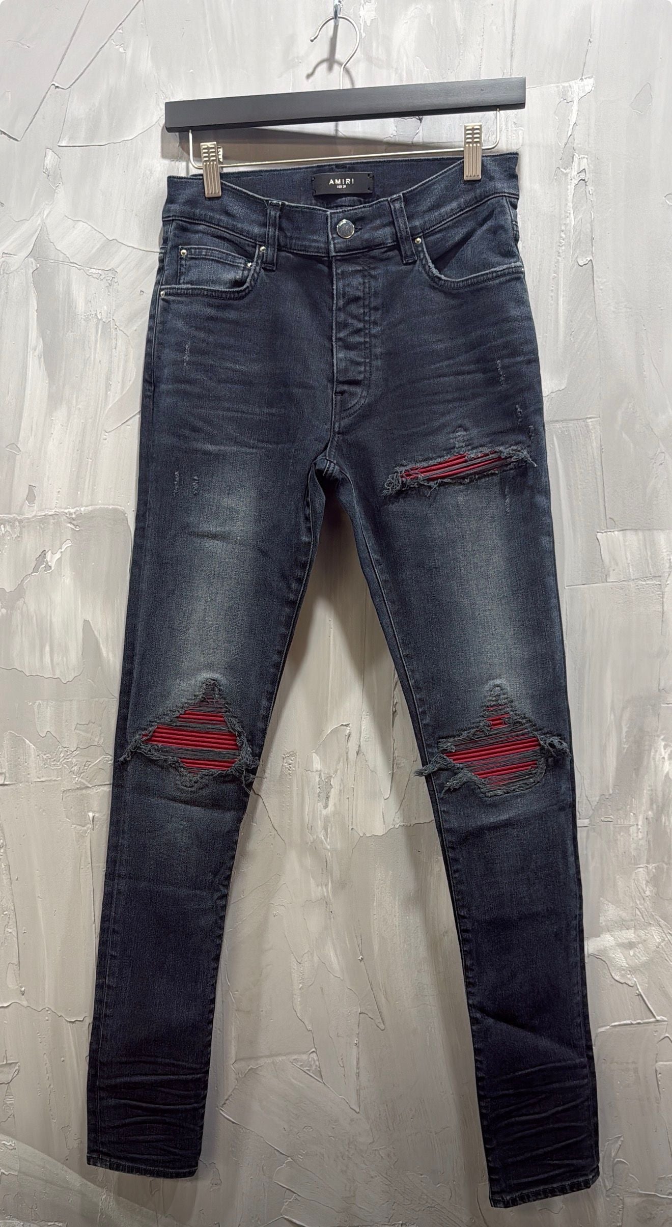 AMIRI MX1 WASHED BLACK JEAN RED PATCH