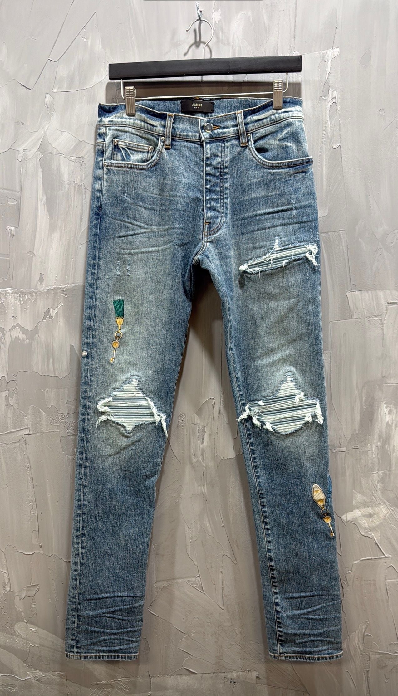 AMIRI CHATEAU AMIRI JEAN LIGHT WASH