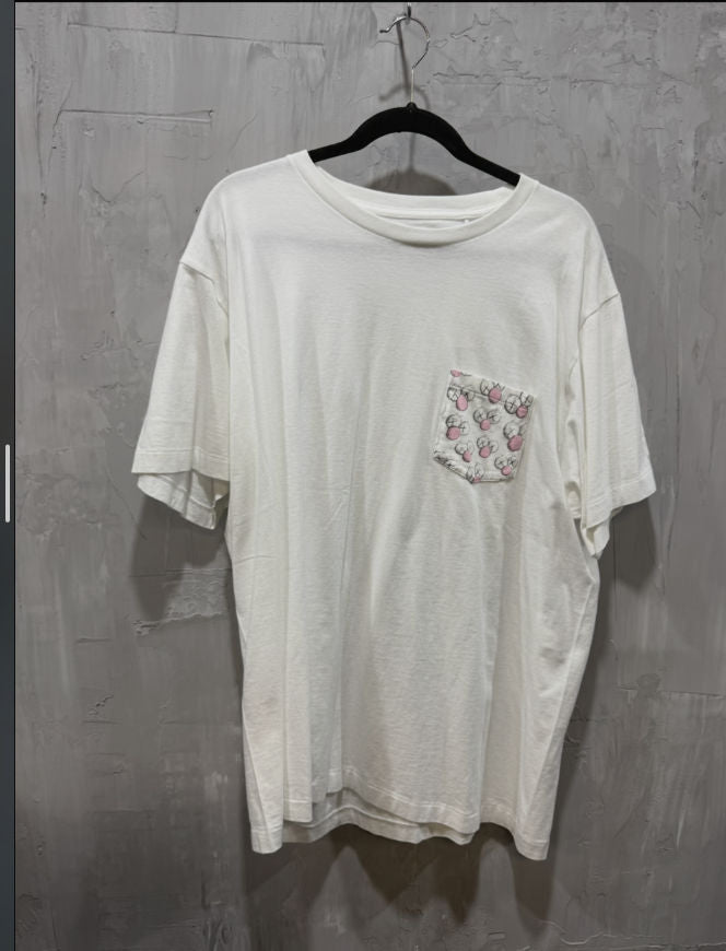 Uniqlo x kaws bff tee white