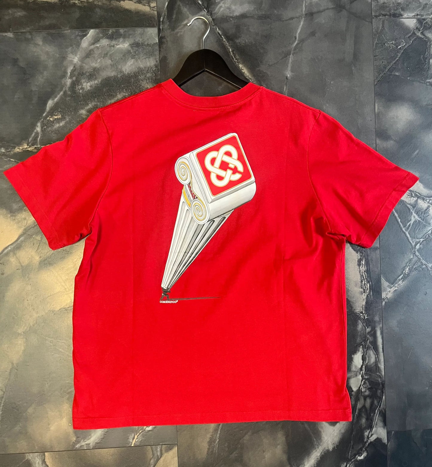 Casa Blanca Leaning Column Red T-shirt