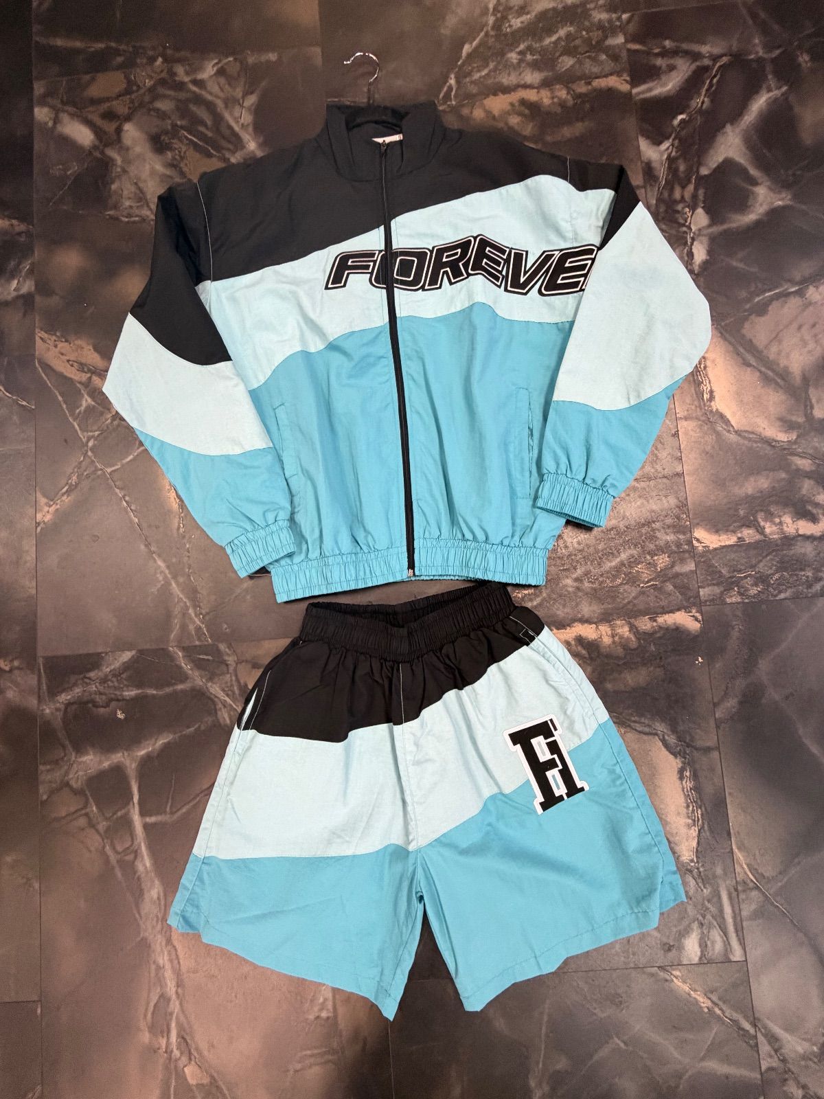 Forever Hungry Black Blue Set