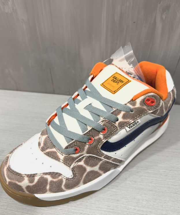 Gallery dept x vans rowley xlt lx giraffe