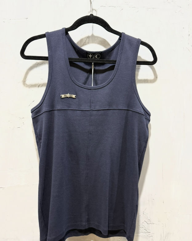Kuro Ribbed Metal Plaque Tank Top Navy