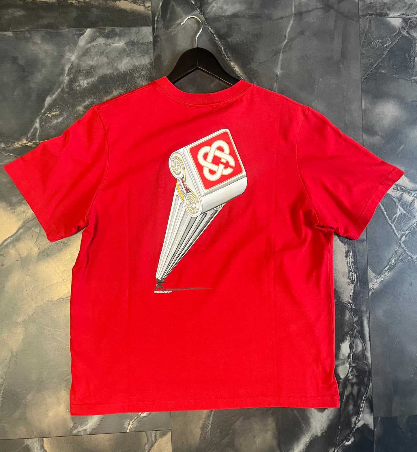 Casa Blanca Leaning Column Red T-shirt